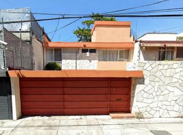 Casa de 4 habitaciones, Benito Juárez · Casa en Venta en Tlacoquemecatl del Valle, Benito Juarez
