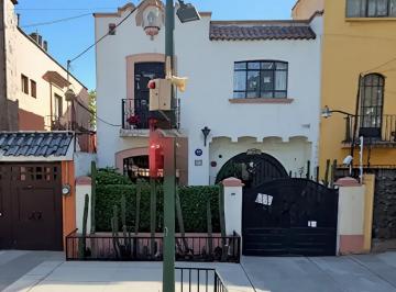 Casa de 4 habitaciones, Benito Juárez · Casa en Venta en La Col. del Valle, Benito Juarez, Cdmx