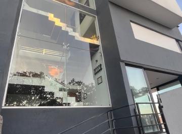 Casa · 498m² · 3 Recámaras · 4 Estacionamientos · Casa en Venta en Bugambilias