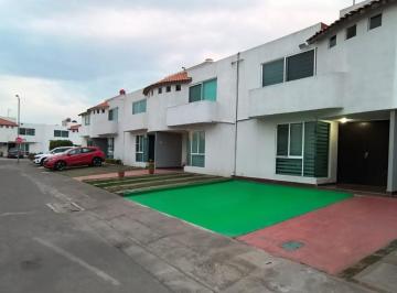 Casa · 115m² · 3 Recámaras · 2 Estacionamientos · Casa en Renta en Cuautitlán