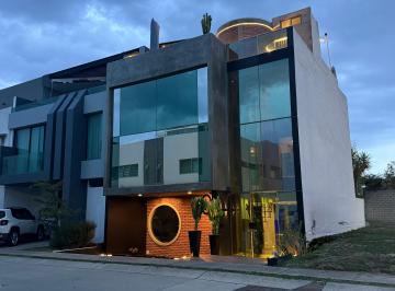 Casa en condominio de 1 habitación, Zapopan · Casa en Venta en Solares