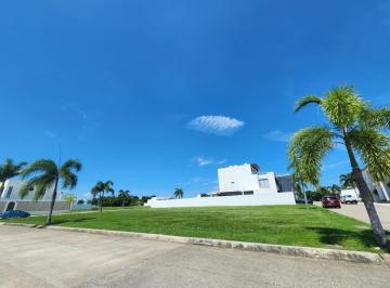 Terreno / Lote · 300m² · Terreno en Venta en El Fraccionamiento Río del Dorado
