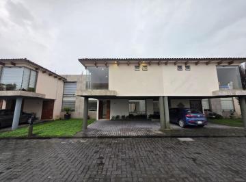 Casa en condominio de 3 habitaciones, Calimaya · Casa en Venta Fracc. Bosque de Las Fuentes Calimaya