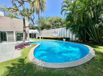 Casa · 401m² · 4 Recámaras · 3 Estacionamientos · Casa de 1 Nivel en Colonia Acapatzingo, Cuernavaca
