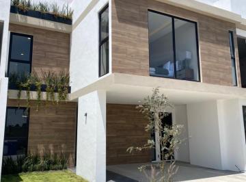 Casa en condominio · 174m² · 3 Recámaras · 3 Estacionamientos · Renta de Casa en Fraccionamiento Rancho El Mesón Calimaya