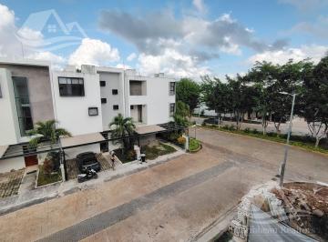 Casa · 236m² · 4 Recámaras · 3 Estacionamientos · Casa en Venta Cancun Arbolada