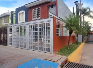 Casa de 3 habitaciones, San Pedro Tlaquepaque · Casa en Renta 2 Plantas Paseo del Parque Tlaquepaque