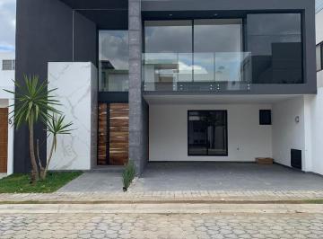 Casa · 362m² · 4 Recámaras · 2 Estacionamientos · Casa en Venta Parque Guanajuato Lomas de Angelopolis Cascatta