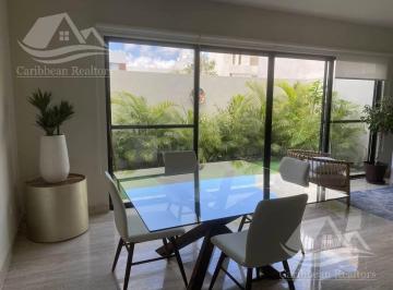 Casa · 168m² · 3 Recámaras · 2 Estacionamientos · Casa en Venta en Arbolada Cancun