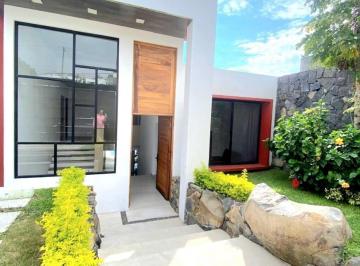 Casa · 350m² · 4 Recámaras · 2 Estacionamientos · Venta de Casa en Fraccionamiento Burgos Bugambilias