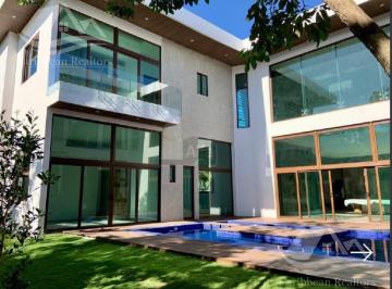 Casa · 800m² · 5 Recámaras · Casa en Venta en Villa Magna Cancun