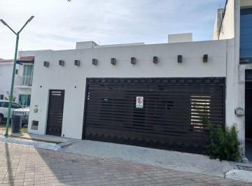 Casa · 200m² · 3 Recámaras · Renta Casa en Villamarina Ciudad del Carmen