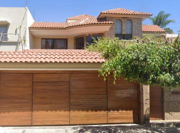 Casa de 3 habitaciones, Zapopan · Venta de Casa en Zapopan Jalisco Jardines Vallarta Novelistas