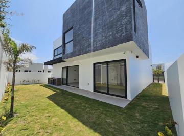 Casa · 290m² · 3 Recámaras · Casa con Terraza y Jardín | Residencial Las Olas
