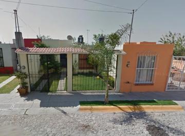 Casa de 3 habitaciones, Guanajuato · Casa en Camapanario Guanajuato, de 1 Planta, con Patio, Jardin, Cerca de Universidad Santa Fe