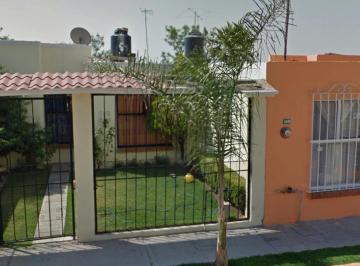 Casa de 3 habitaciones, Guanajuato · Casa en El Camapanario Guanajuato, de 1 Planta, con Patio, Jardin, Cerca de Univ. Santa Fe