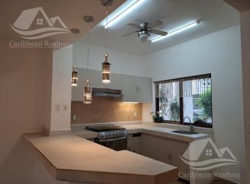 Casa · 200m² · 3 Recámaras · 2 Estacionamientos · Casa en Arbolada