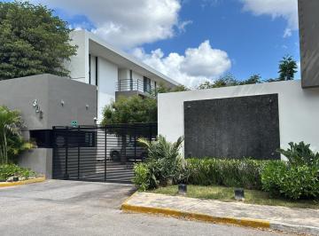 Departamento · 105m² · 2 Recámaras · 1 Estacionamiento · Departamento Amueblado de 2 Recámaras en Renta en Mérida