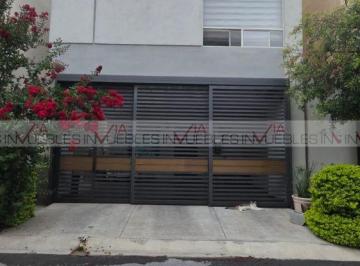 Casa · 185m² · 4 Recámaras · 2 Estacionamientos · Casa en Venta en García