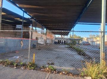Terreno / Lote en Renta   · Terreno en Renta Sobre Av, Principal Alto Flujo