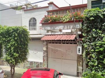 Casa de 4 habitaciones, Azcapotzalco · Casa en Venta en Colonia Nueva Santa María, Azcapotzalco, Cdmx.