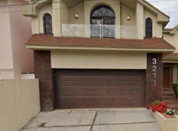 Casa de 4 habitaciones, Chihuahua · Venta de Casa en Chihuahua Lomas La Salle Arnoldo