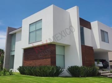 N/A · Oportunidad de Inversión Venta Residencia Moderna en El Campanario, Lujo y Comodidad