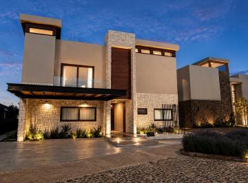 N/A · Casa Frida, Una Residencia Única Que Fusiona Diseño Contemporáneo, Tecnología.