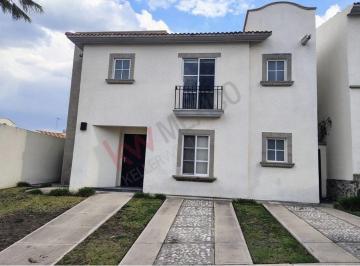 N/A · Casa en Renta con Excelente Ubicación