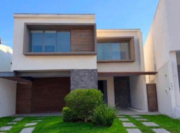 Casa de 3 habitaciones, León · En Venta, con El Mejor Precio de La Zona