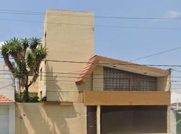 Casa de 5 habitaciones, Puebla · Venta de Casa en Colonia Lomas de Loreto Heroica Puebla de Zaragoza