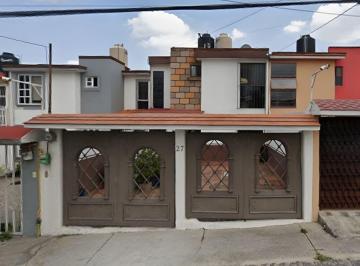 Casa de 3 habitaciones, Cuautitlán Izcalli · Casa en Venta en Colinas del Lago, Cuautitlan Izcalli, Estado de Mexico.