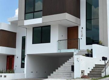 03e11bfcb41118430b7c76138136767423a0ac1c4f8664efde0f68ebb68b9b54 · Casa en Venta en Cumbres del Cimatario, Querétaro