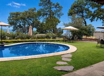 Casa en condominio de 3 habitaciones, Valle de Bravo · Casa en Renta en Avándaro