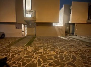 7bdcfe97f64e10335aafb73f852cfeb63d6d31d1f24d55045727739524f9d503 · Casa en Renta en Condominio Metrópolis El Refugio Quéretaro