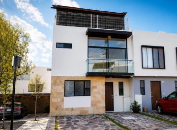 Casa de 5 habitaciones, El Marqués · Amplia Casa en Zakia Condominio Modena