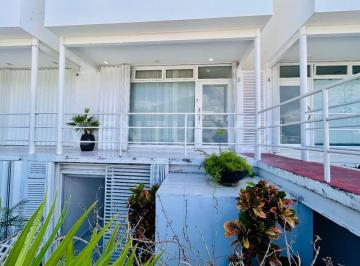 Casa · 174m² · 3 Recámaras · 3 Estacionamientos · Casa en Venta Sm 11 - Ideal Inversión - Airbnb - Vacacional