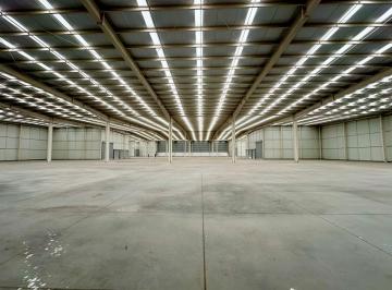 N/A · En Renta/venta: Nave Industrial de 4,473 m² en Querétaro