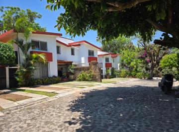Casa en condominio de 4 habitaciones, Cuernavaca · Casa en Condominio Doble Vigilancia
