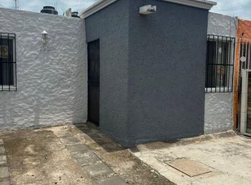 Casa de 2 habitaciones, Irapuato · Casa en Renta con 2 Recámaras en Irapuato