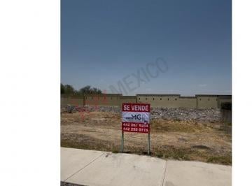 N/A · Venta de Terreno Habitacional en El Fraccionamiento Balvanera Polo & Country Club.