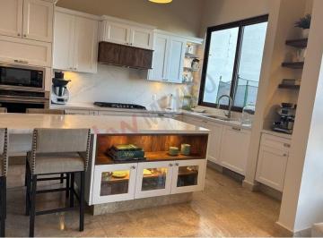 N/A · Casa en Venta en Exclusiva Privada con Vista Panorámica a La Cañada