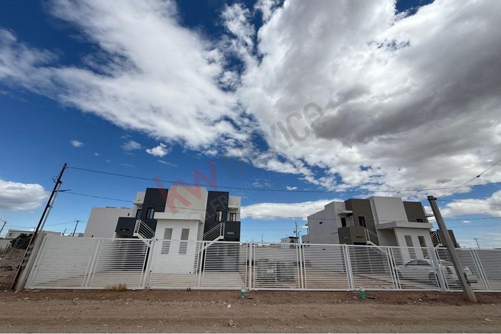 Propiedad en Renta - Av Sierra Calamajué, Fraccionamiento Caldera, 21225 Mexicali, Bc, México