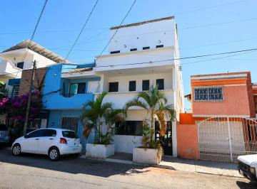N/A · ¡Amplia Propiedad con Gran Potencial de Inversión en Colonia Ferrocarrilera, 431 m² de Construcción!