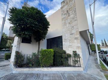 Casa de 4 habitaciones, Puebla · Casa en Renta en Fraccionamiento Estrellas del Sur