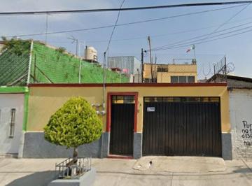 Casa de 4 habitaciones, La Paz · Casa en Venta en Los Reyes Acaquilpan