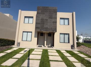 Casa en condominio · 83m² · 3 Recámaras · 1 Estacionamiento · Casa en Condominio Casa Encino en Sendas Residencial