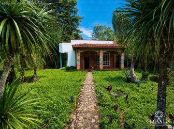 Casa · 702m² · 3 Recámaras · 3 Estacionamientos · Casa en Coatepec