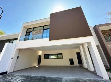 1 · Casa en Venta La Joya Residencial Zona Carretera Nacional Monterrey