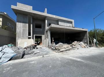1 · Casa en Venta Sierra Alta 5to Sector Zona Carretera Nacional Monterrey